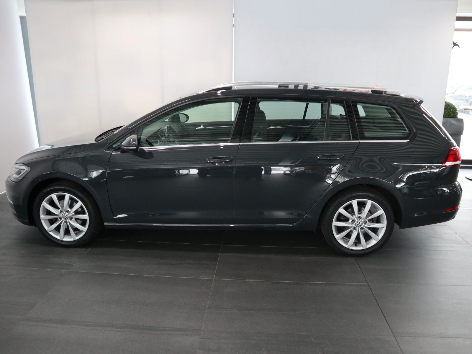 Volkswagen Golf VII Variant Highline NAVI PRO SHZ AHK foto 9