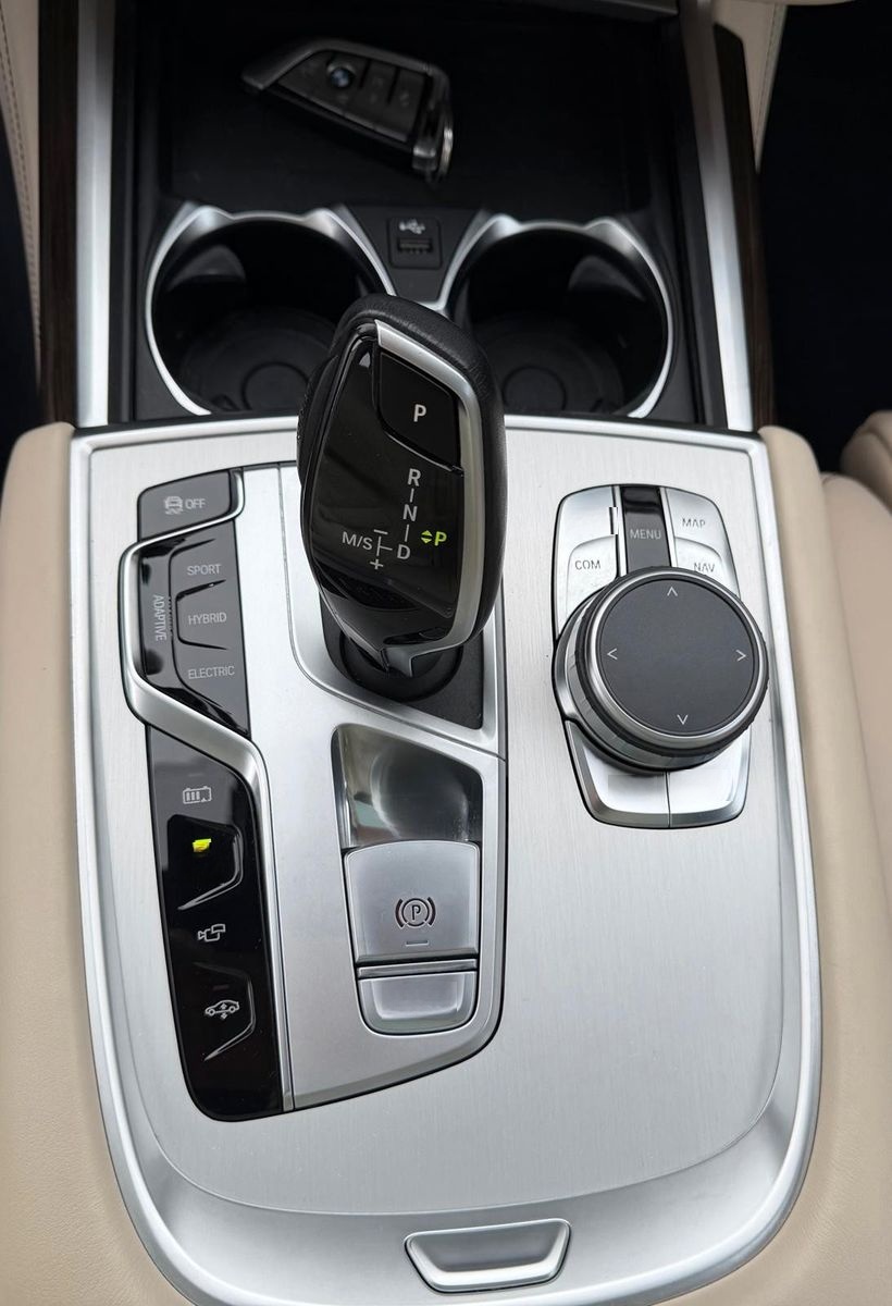 BMW 745e LASER°INDIVIDUAL°MEMORY°HUD°LEDER°ELSSD°SH! foto 15