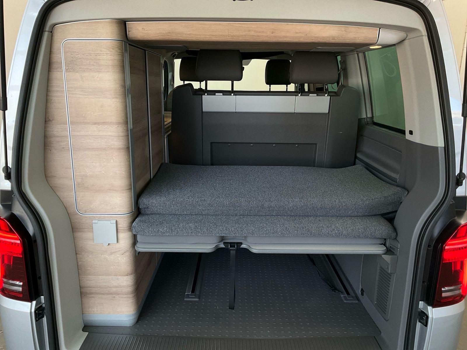 Volkswagen T6.1 California OCEAN 2.0TDI 204PS 4MOTION NP115 foto 8