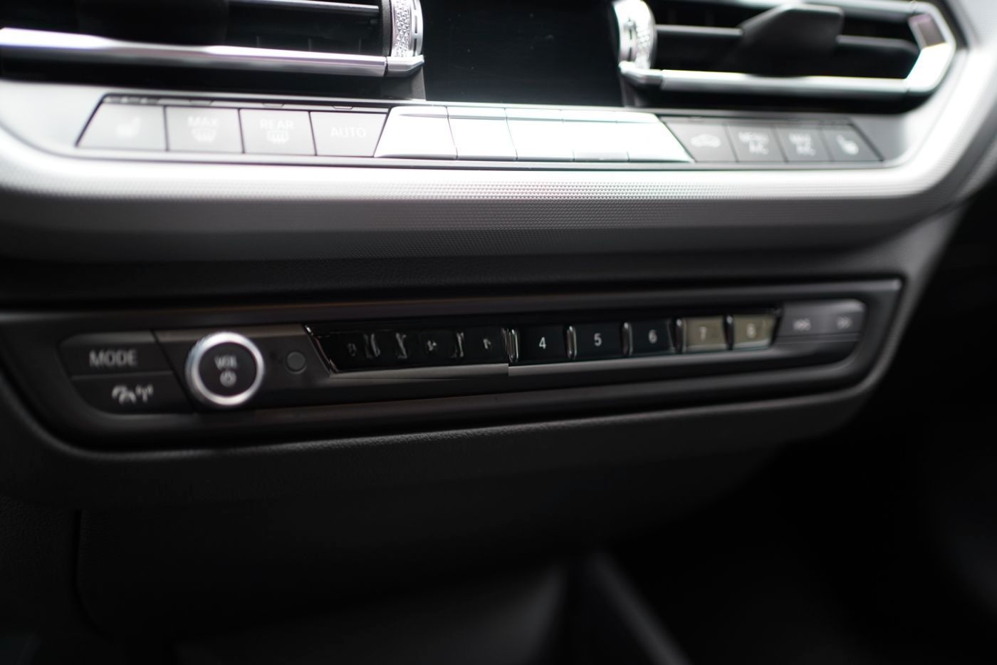 BMW 118iA Advantage +LiveCockpitProf+Multi-Sport-Len foto 17