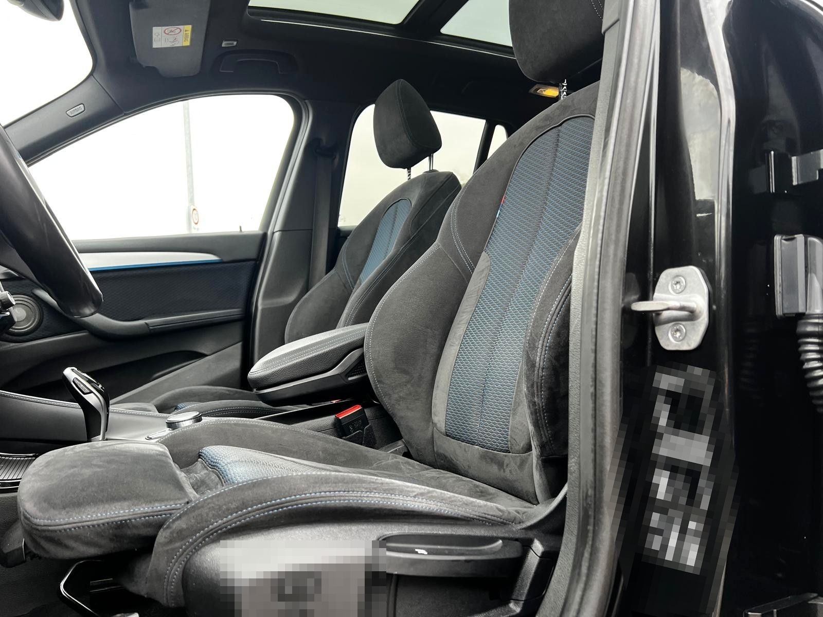 BMW X1 xDrive 20 d 190ps M-Paket/Pano Cam Alcantara foto 16