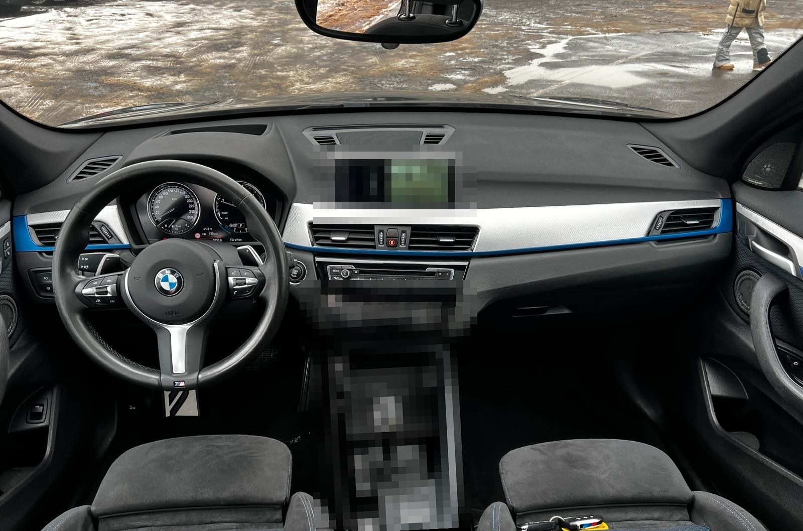 BMW X1 xDrive 20 d 190ps M-Paket/Pano Cam Alcantara foto 7