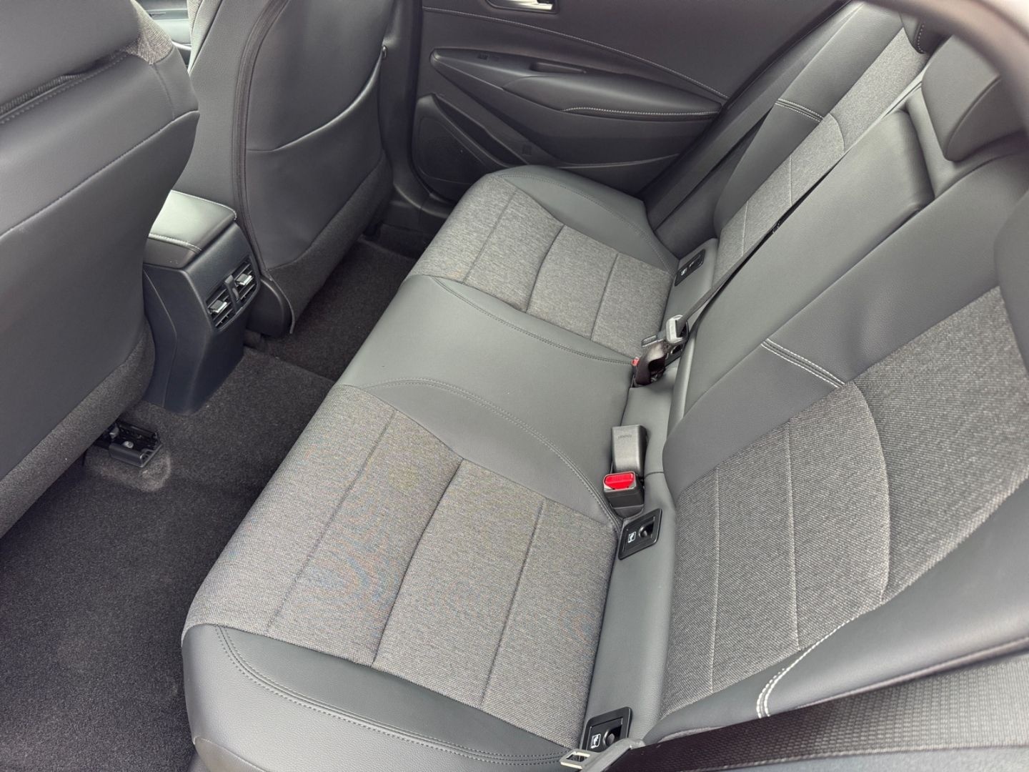 Toyota Corolla Touring Sports Hybrid 2.0 EU6e (Syst.196 foto 17