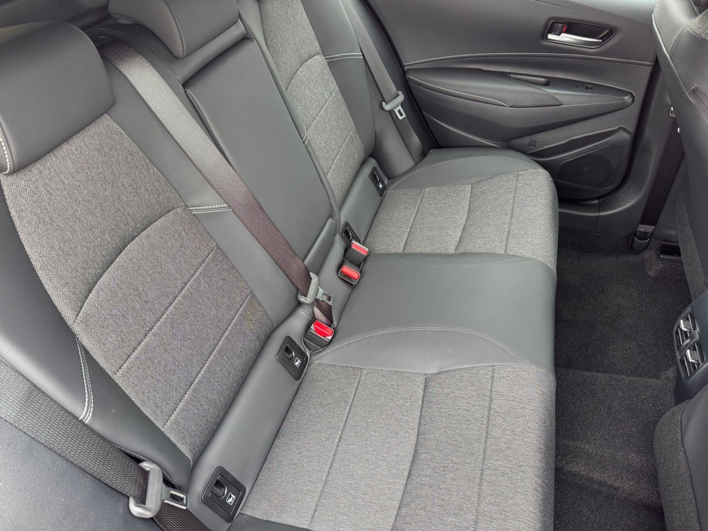 Toyota Corolla Touring Sports Hybrid 2.0 EU6e (Syst.196 foto 18