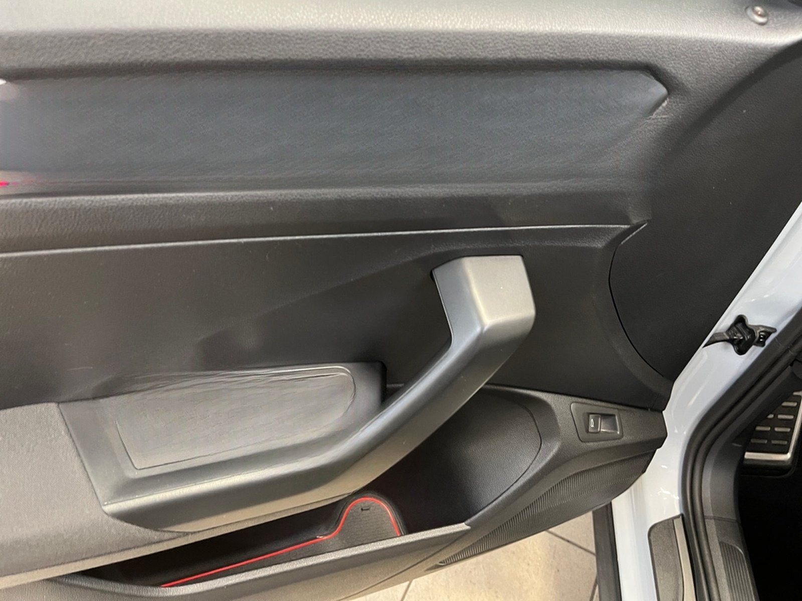 Volkswagen T-Roc Sport 2.0TSI DSG 4x4 ACC Anhängerkupplung foto 20