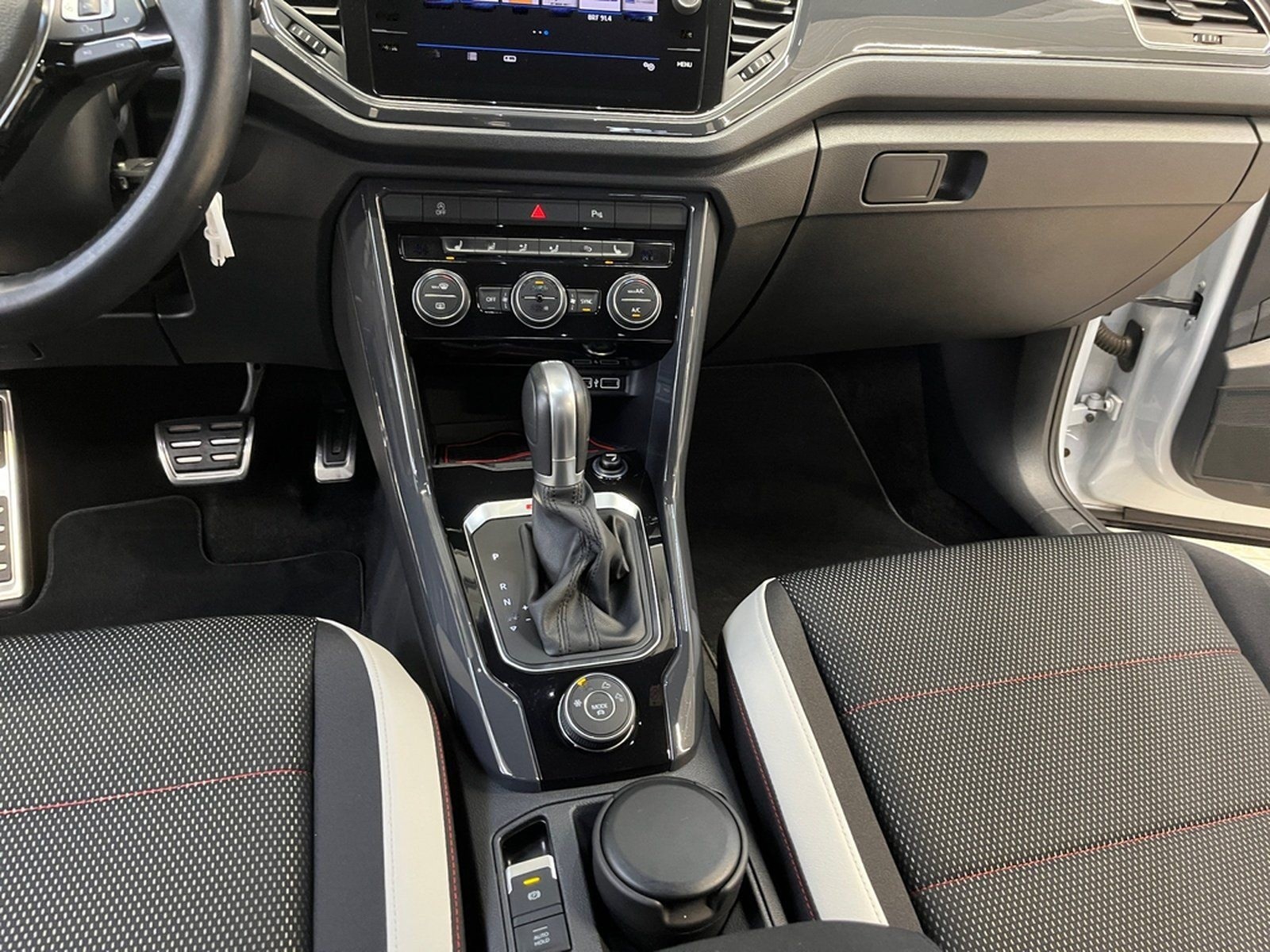 Volkswagen T-Roc Sport 2.0TSI DSG 4x4 ACC Anhängerkupplung foto 9
