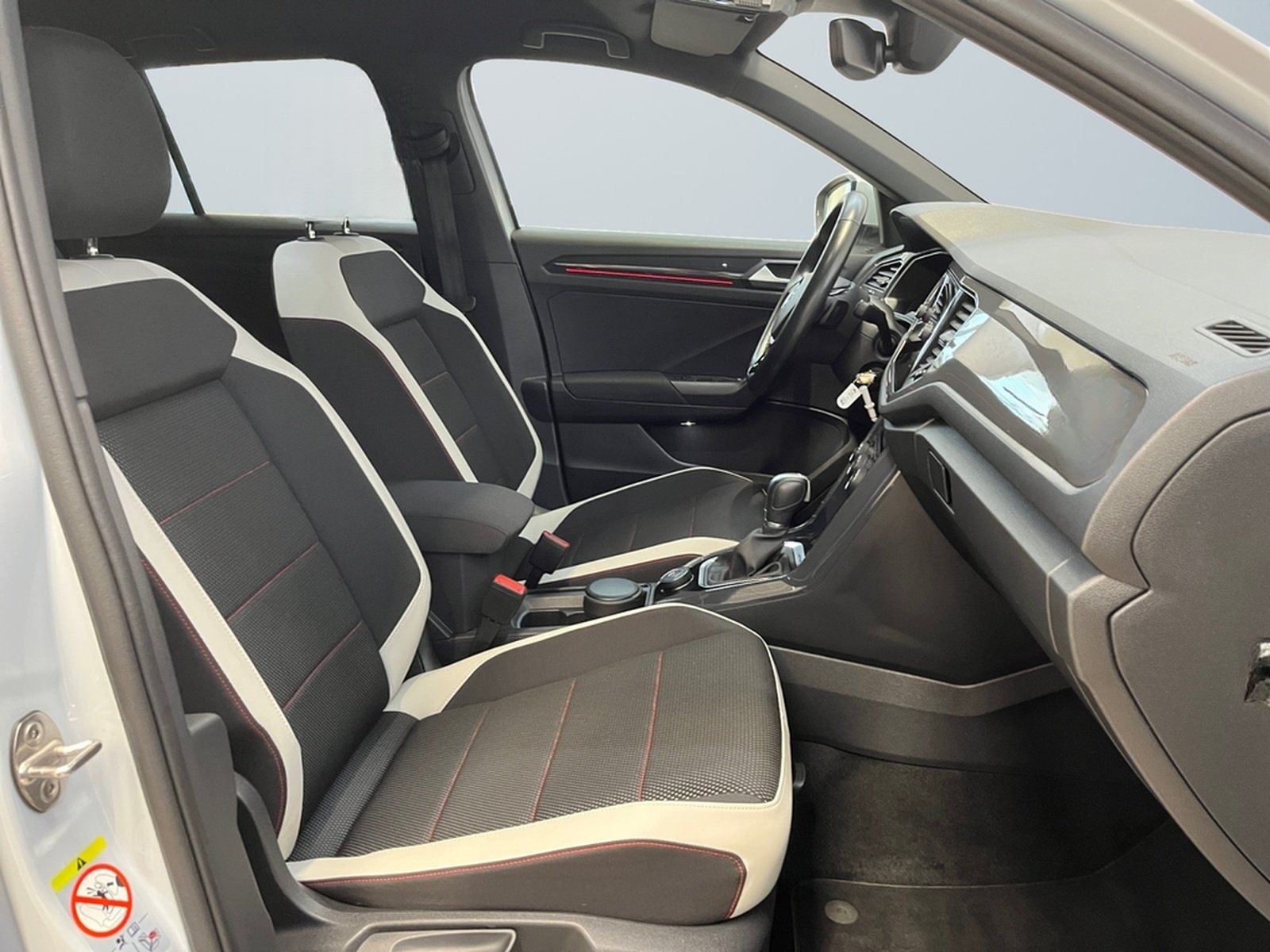 Volkswagen T-Roc Sport 2.0TSI DSG 4x4 ACC Anhängerkupplung foto 10