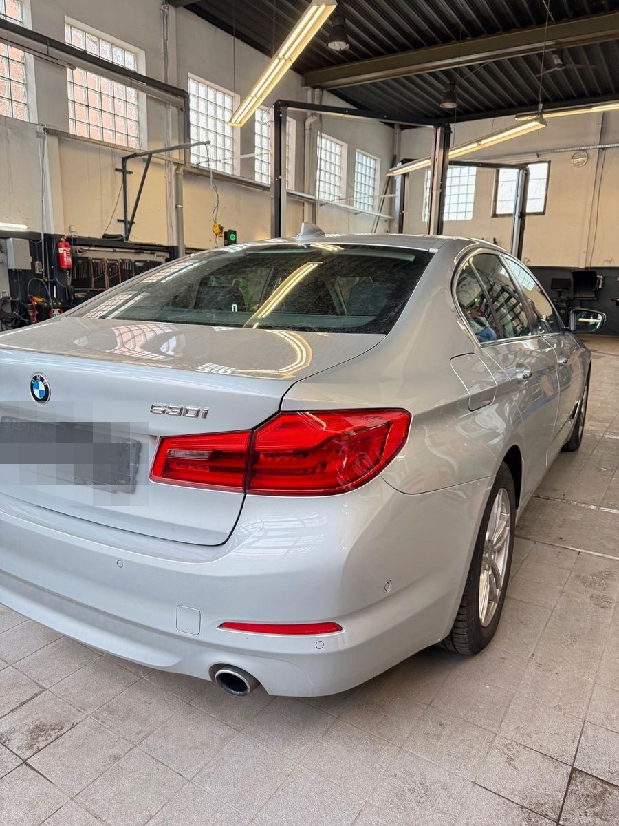 BMW 530i LED*360*ALU*1.Hand*8 Fach foto 11