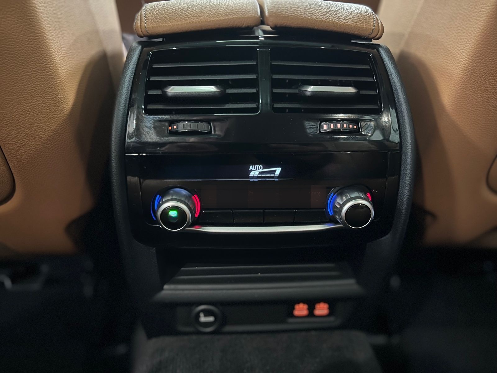BMW 530d/HUD/Laser/Panor/StandHz/AHK/KomfZg/LuxuryL foto 25