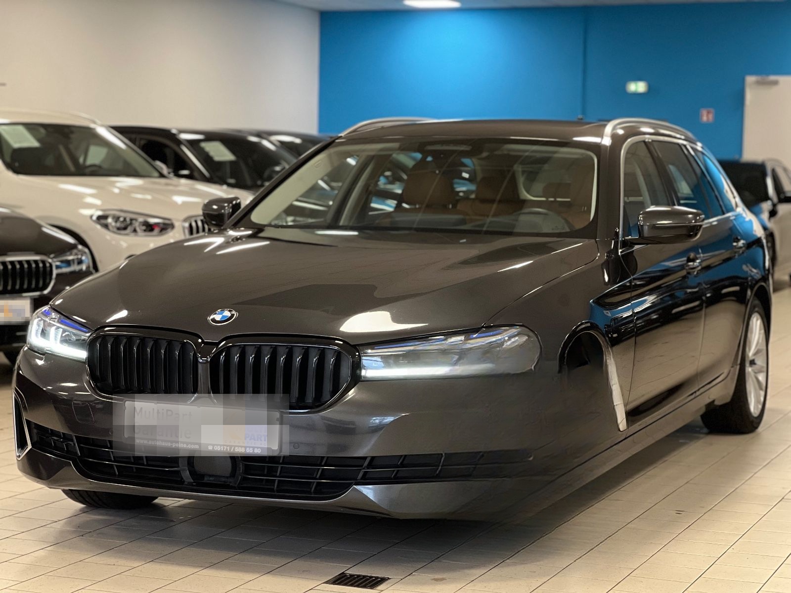 BMW 530d/HUD/Laser/Panor/StandHz/AHK/KomfZg/LuxuryL foto 8