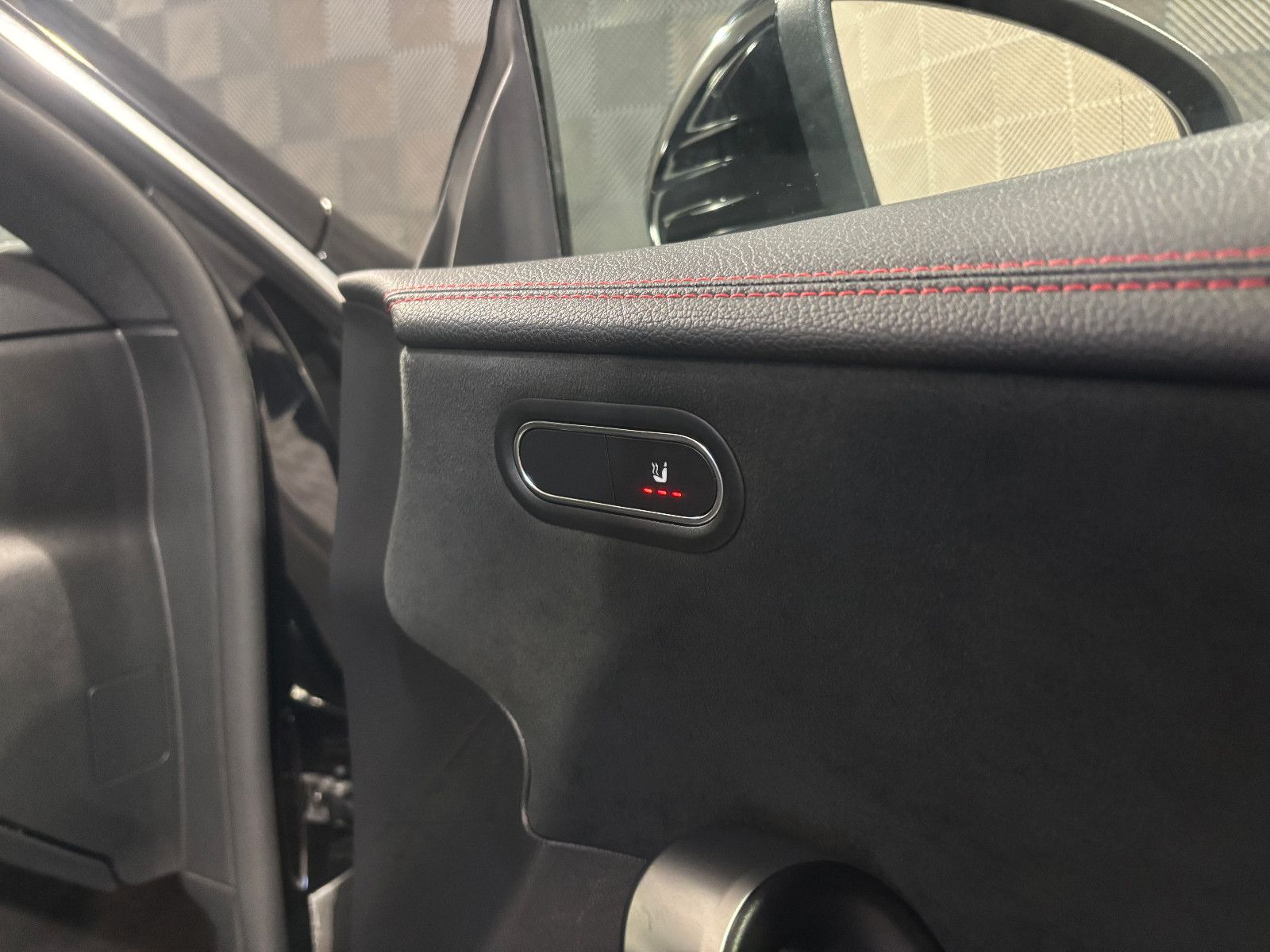 Mercedes-Benz CLA 35 AMG SB 4Ma.*LED*AHK-ACC-R.KAM-MBUX-SHZ-19 foto 16