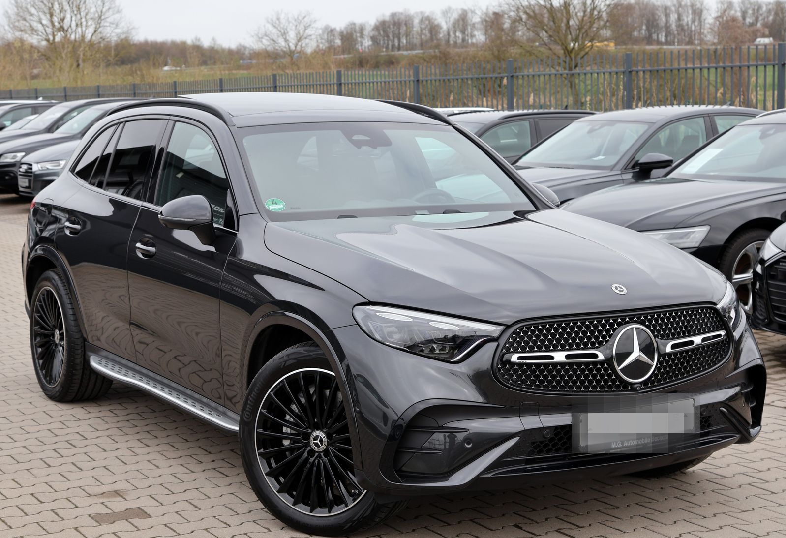 Mercedes-Benz GLC 300 d 4Matic AMG Line - PANO / BURMESTER foto 13