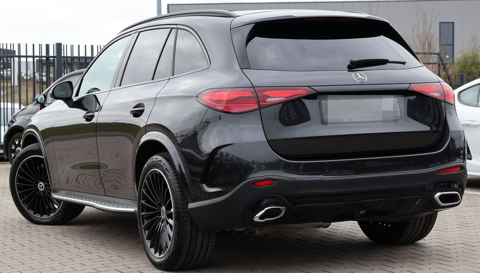 Mercedes-Benz GLC 300 d 4Matic AMG Line - PANO / BURMESTER foto 15