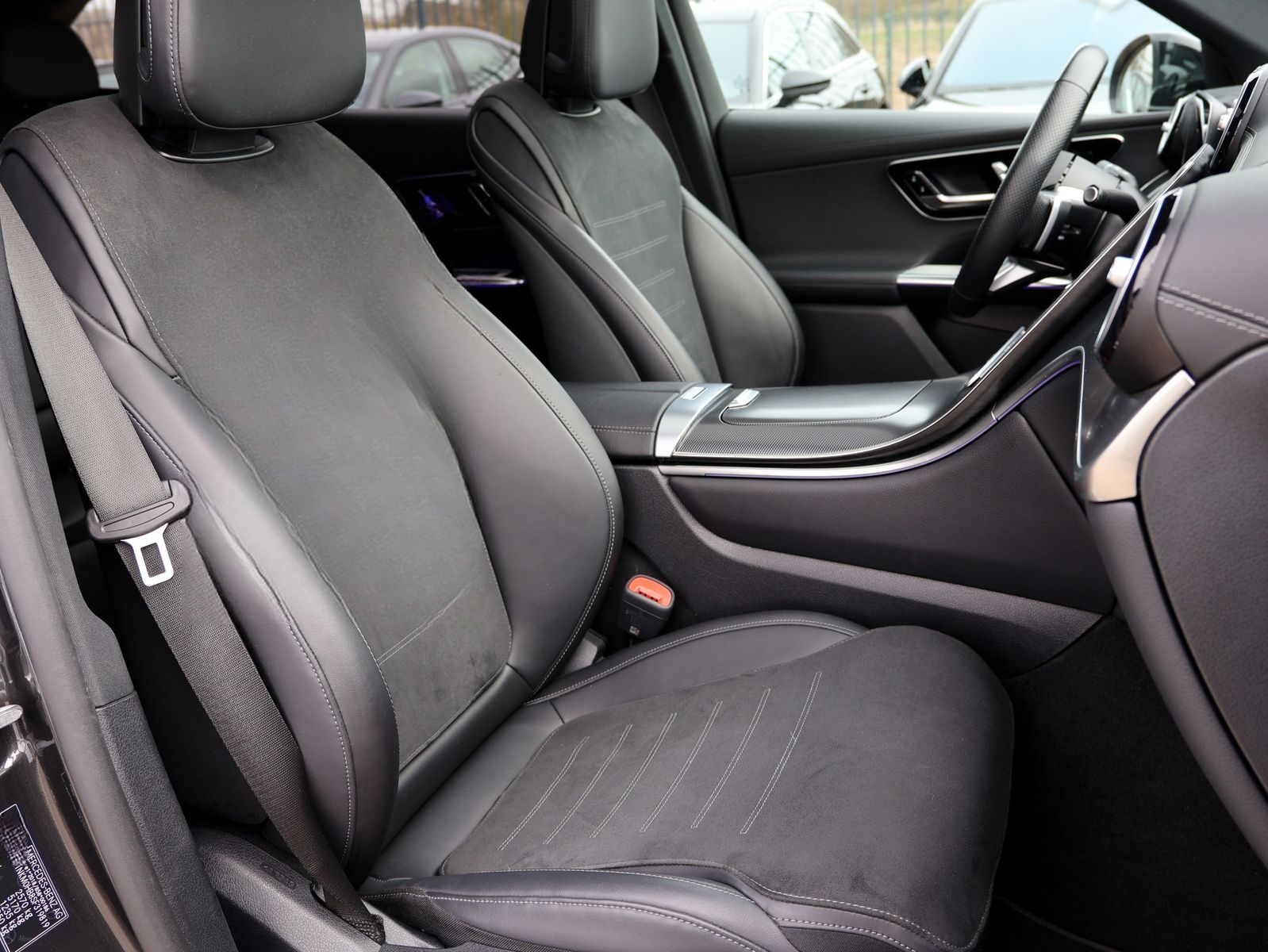 Mercedes-Benz GLC 300 d 4Matic AMG Line - PANO / BURMESTER foto 20