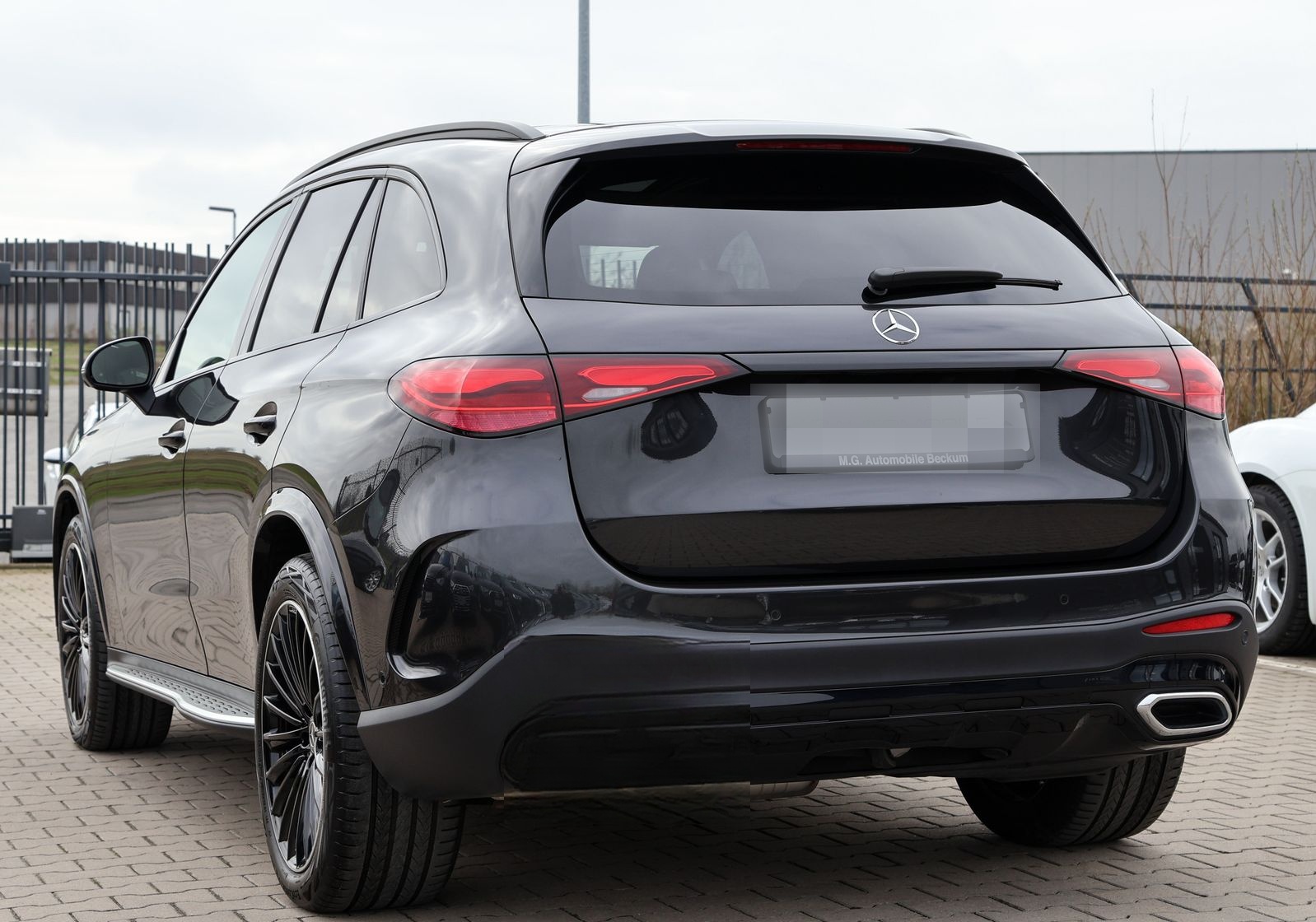 Mercedes-Benz GLC 300 d 4Matic AMG Line - PANO / BURMESTER foto 10