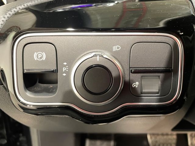 Mercedes-Benz CLA 200 d AMG -Line Automatik EU6d Leder LED Nav foto 17