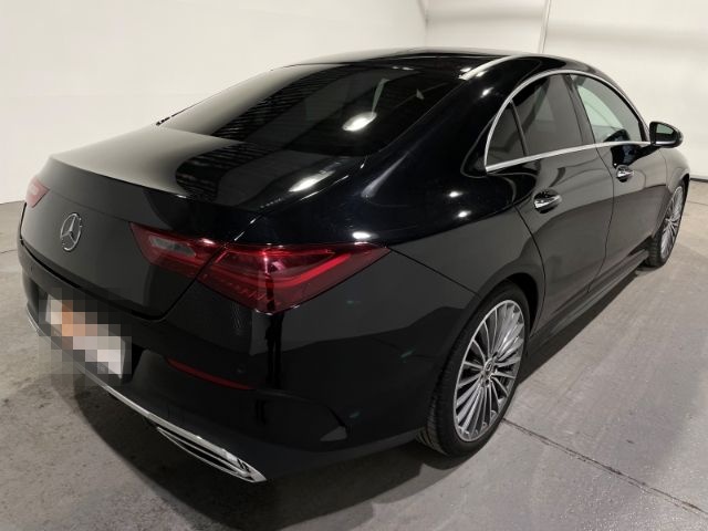 Mercedes-Benz CLA 200 d AMG -Line Automatik EU6d Leder LED Nav foto 3