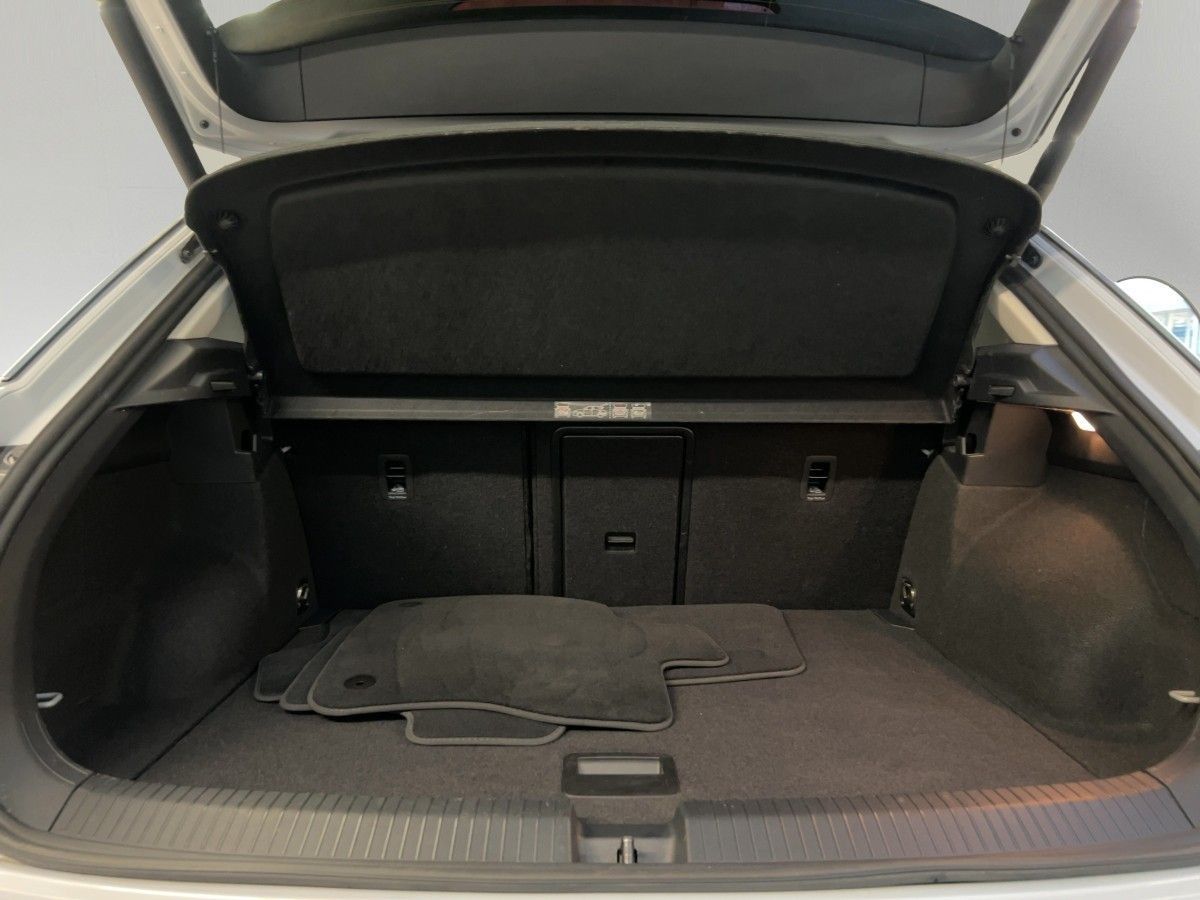 Volkswagen T-Roc 1.5 TSI Active AHK Navi Rückfahrkamera foto 8