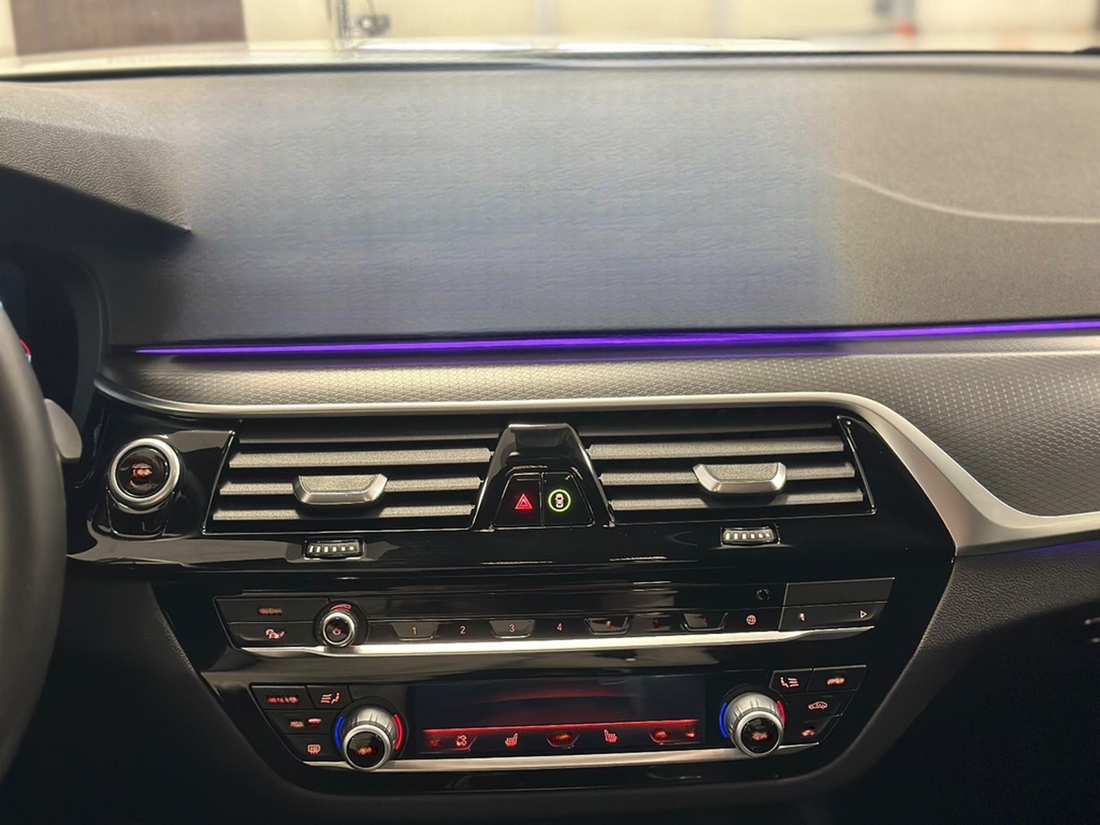 BMW 530i/Aut/LCPProf/Navi/AHK/Park&DrivAss/M-Sport foto 17