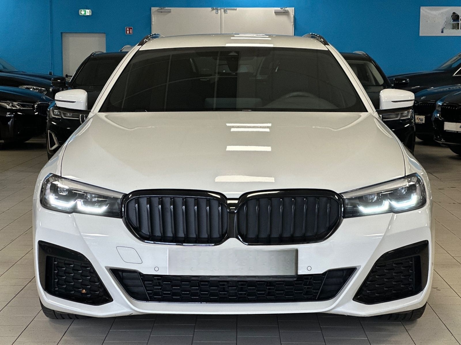 BMW 530i/Aut/LCPProf/Navi/AHK/Park&DrivAss/M-Sport foto 6