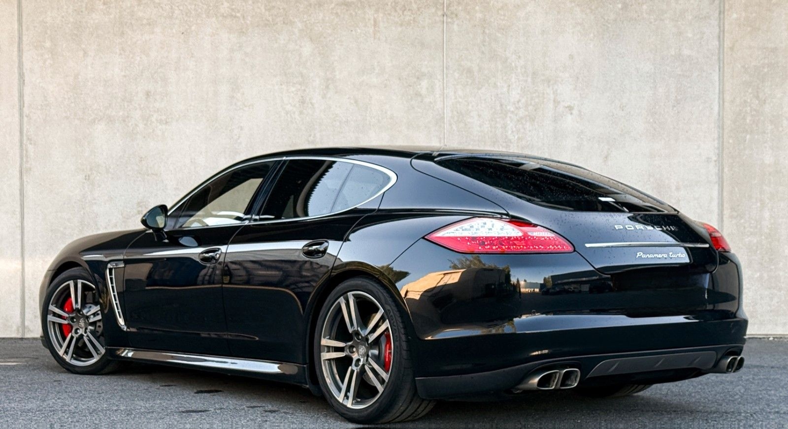 Porsche Panamera Turbo foto 8