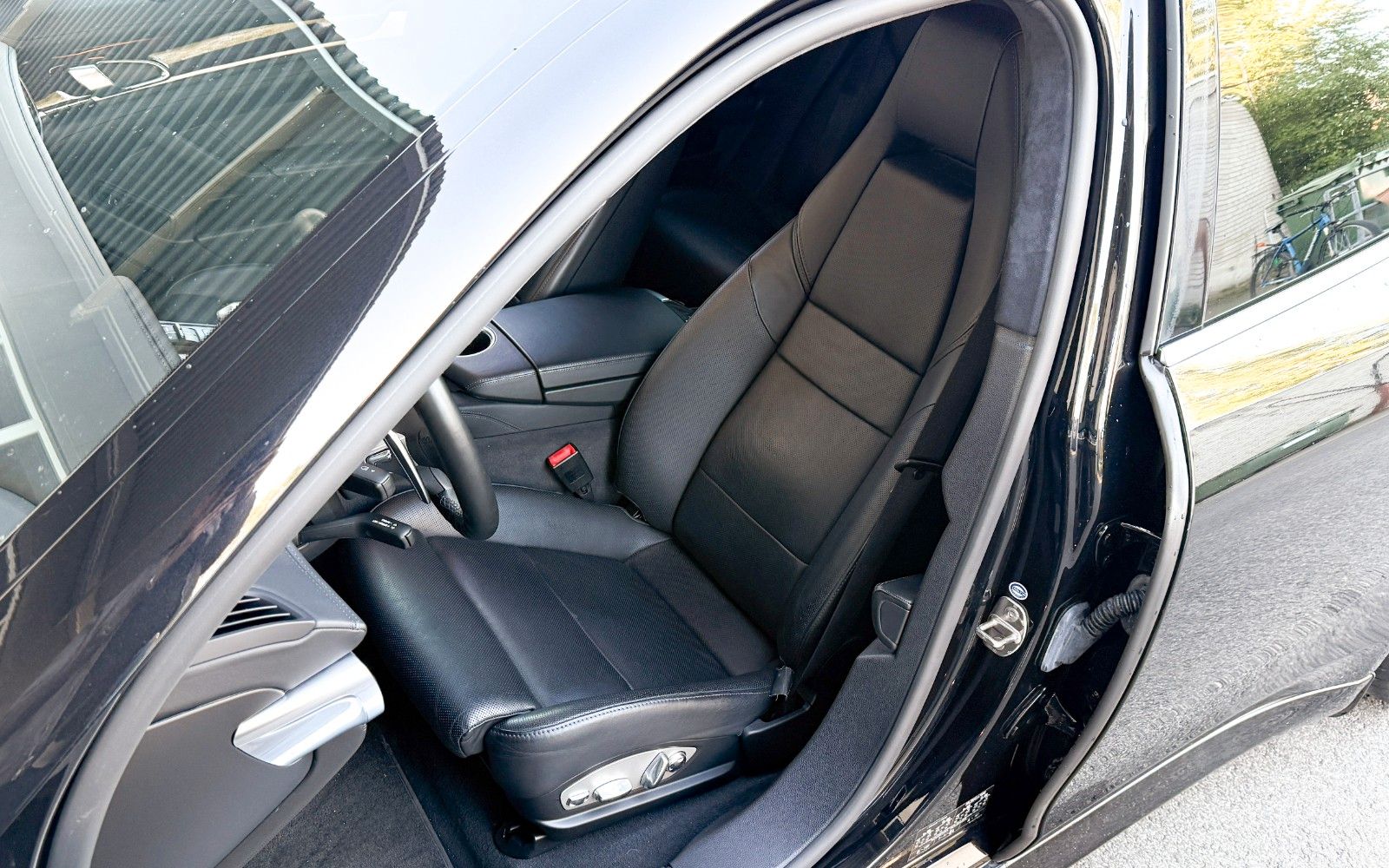 Porsche Panamera Turbo foto 9