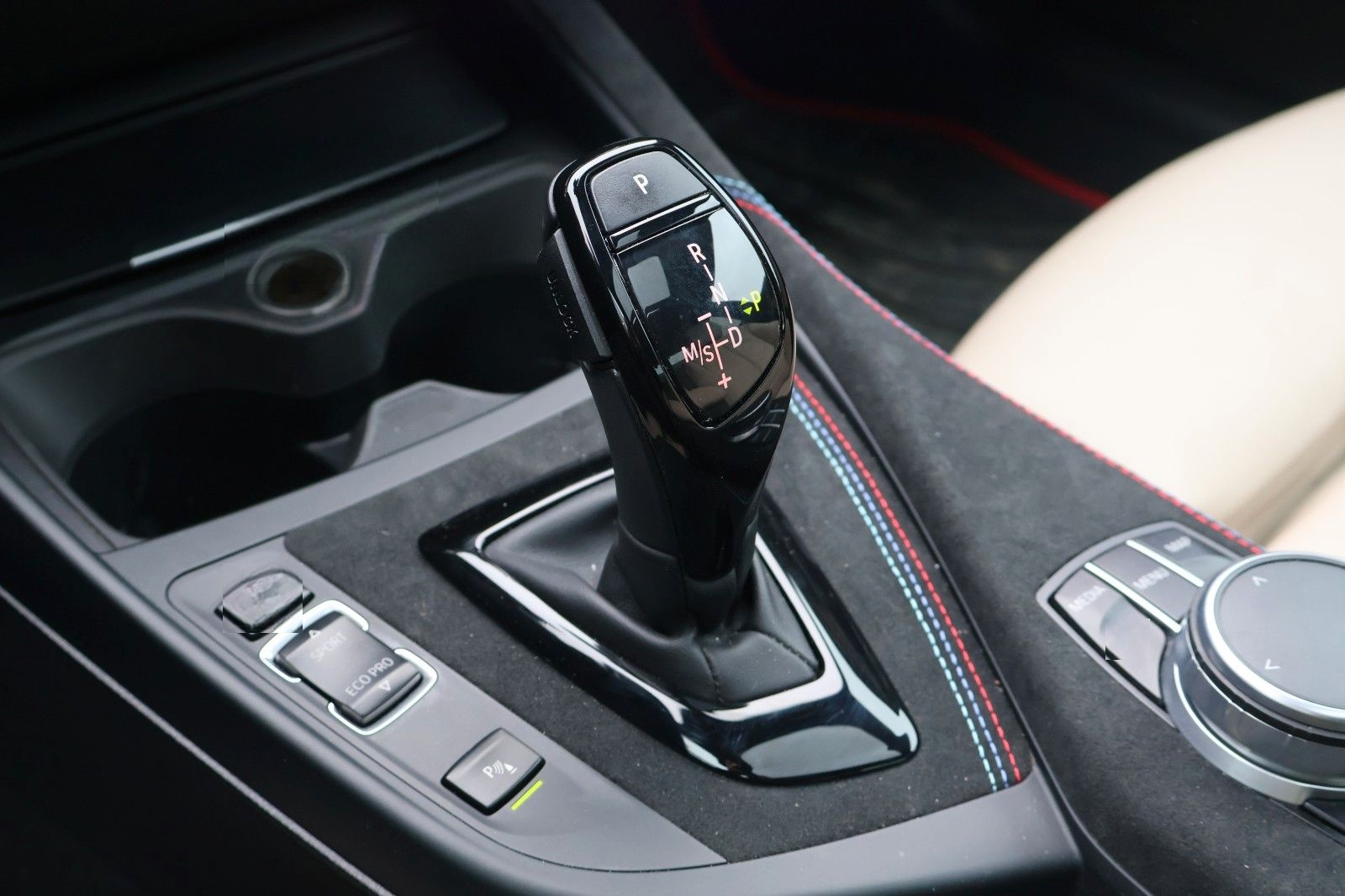 BMW M240i xDrive Coupé/CARPLAY/H&K/RÜCKFAHRKAMERA foto 18