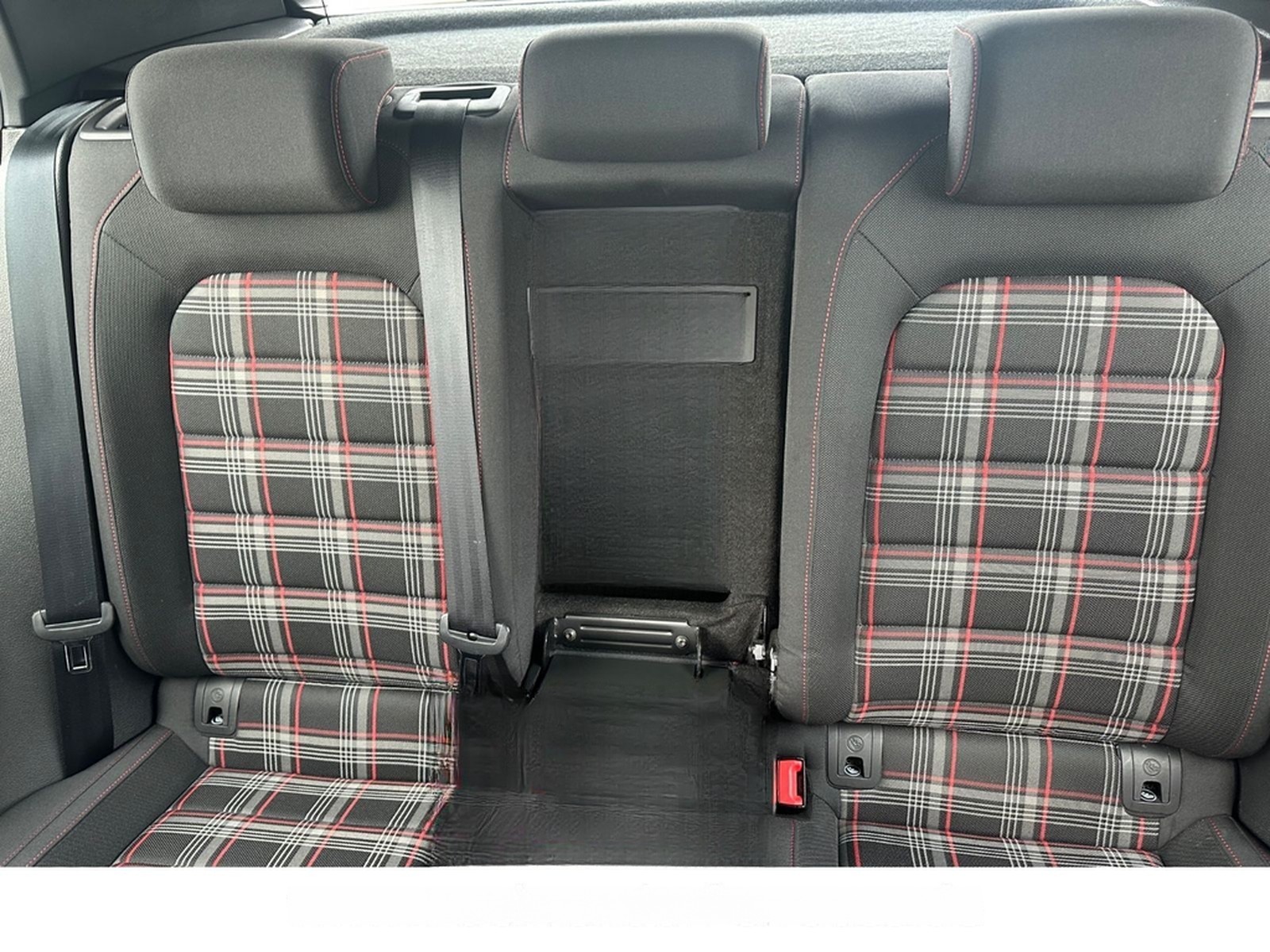 Volkswagen Golf Lim. GTI Performance 245 PS*DSG*SHZ*LED* foto 19