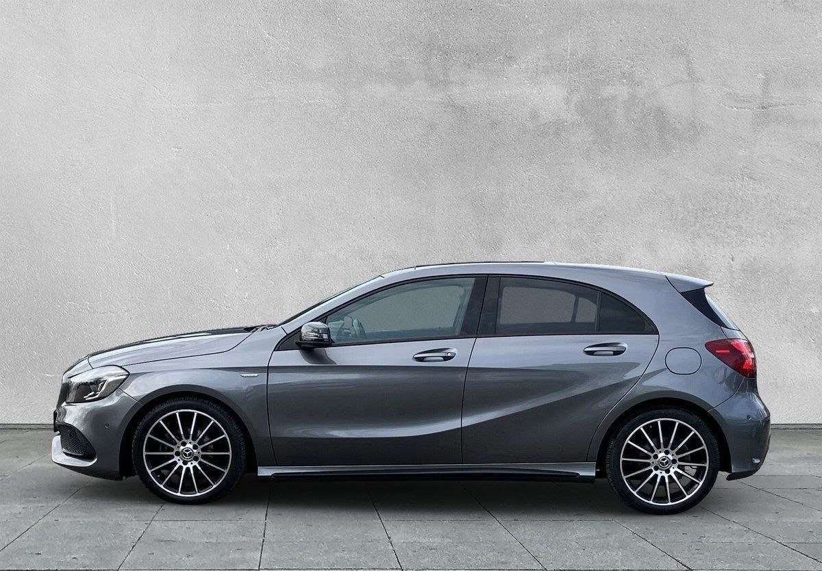 Mercedes-Benz A 180 d AMG Line KAMERA+SHZ+NAVI+PANO foto 2