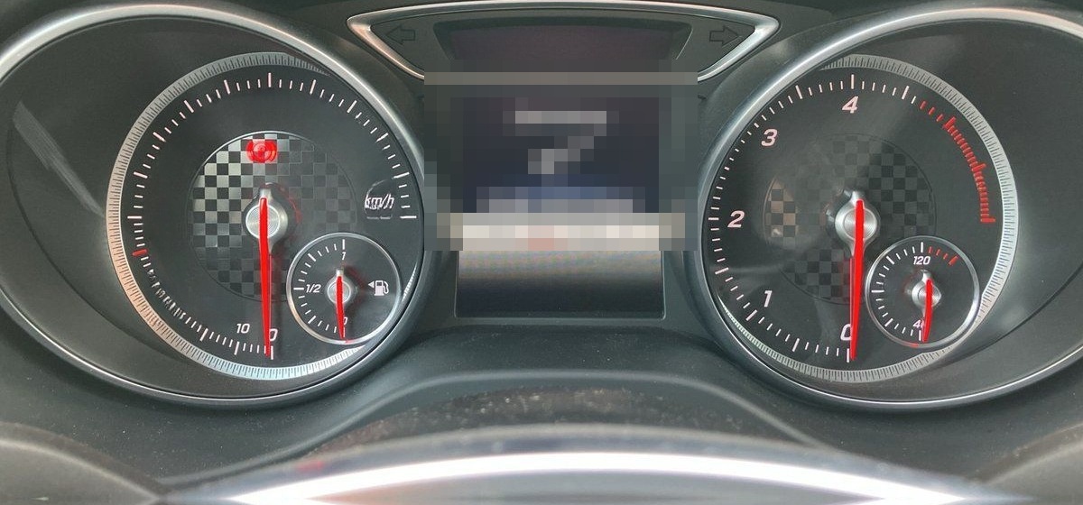 Mercedes-Benz A 180 d AMG Line KAMERA+SHZ+NAVI+PANO foto 36