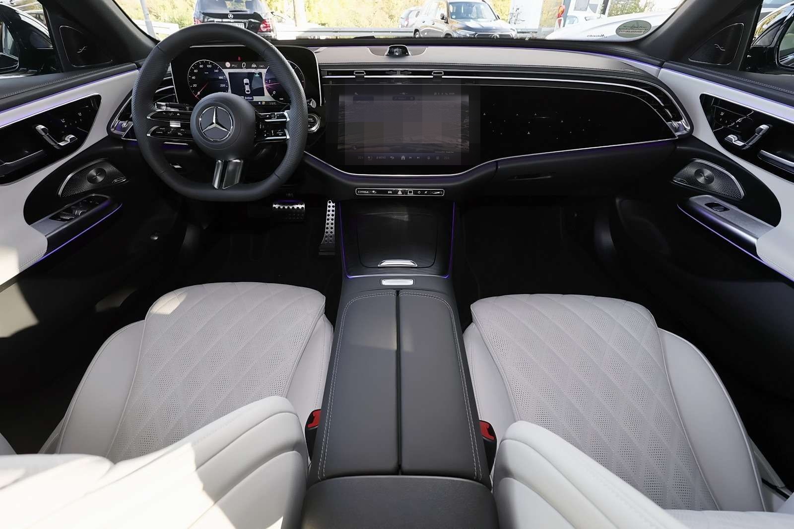 Mercedes-Benz E 220 d 4M AMG Leder grau+DIG-LED+Pano+HUD+AHK foto 5