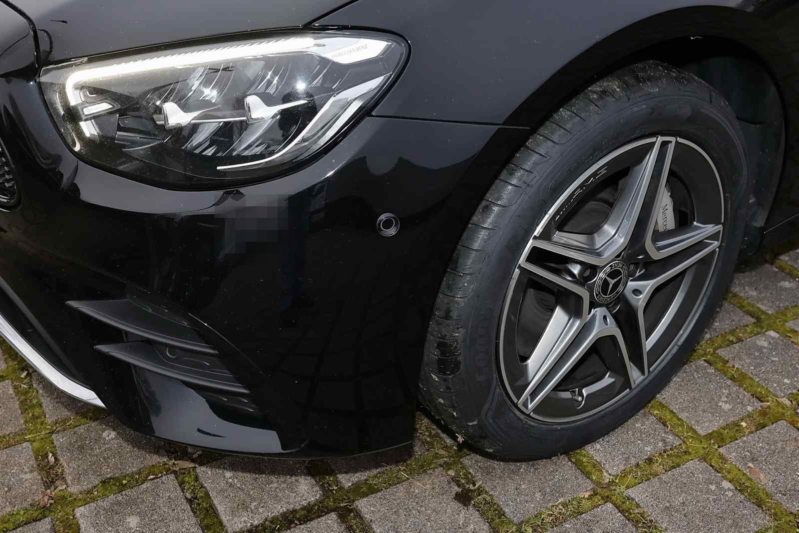 Mercedes-Benz E 300 de 4M AMG AHK+KAMERA+CARPLAY+MBUX+LED+18" foto 3