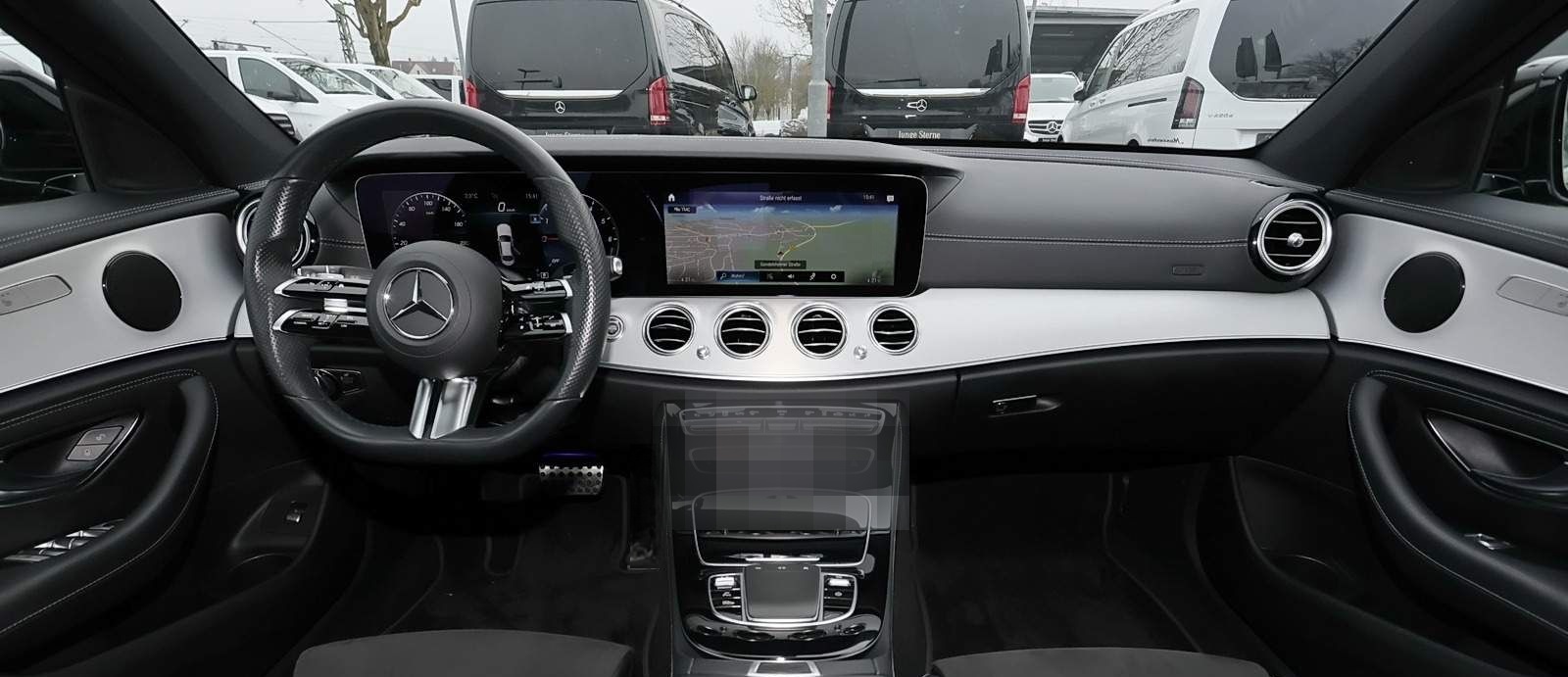 Mercedes-Benz E 300 de 4M AMG AHK+KAMERA+CARPLAY+MBUX+LED+18" foto 5