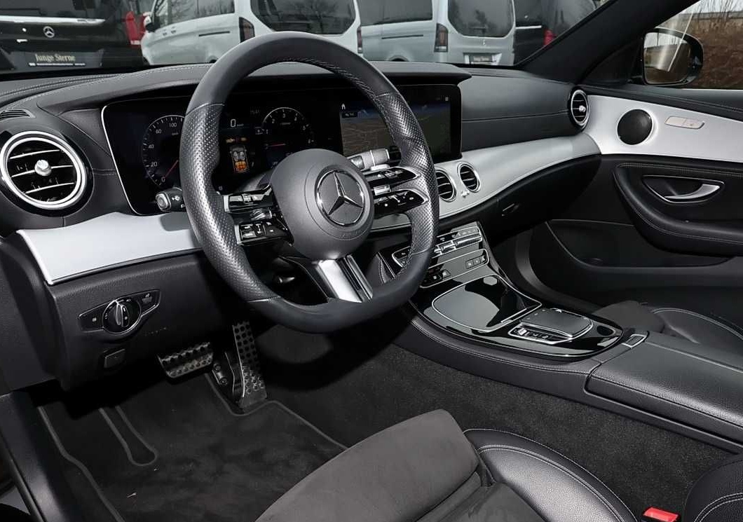 Mercedes-Benz E 300 de 4M AMG AHK+KAMERA+CARPLAY+MBUX+LED+18" foto 8