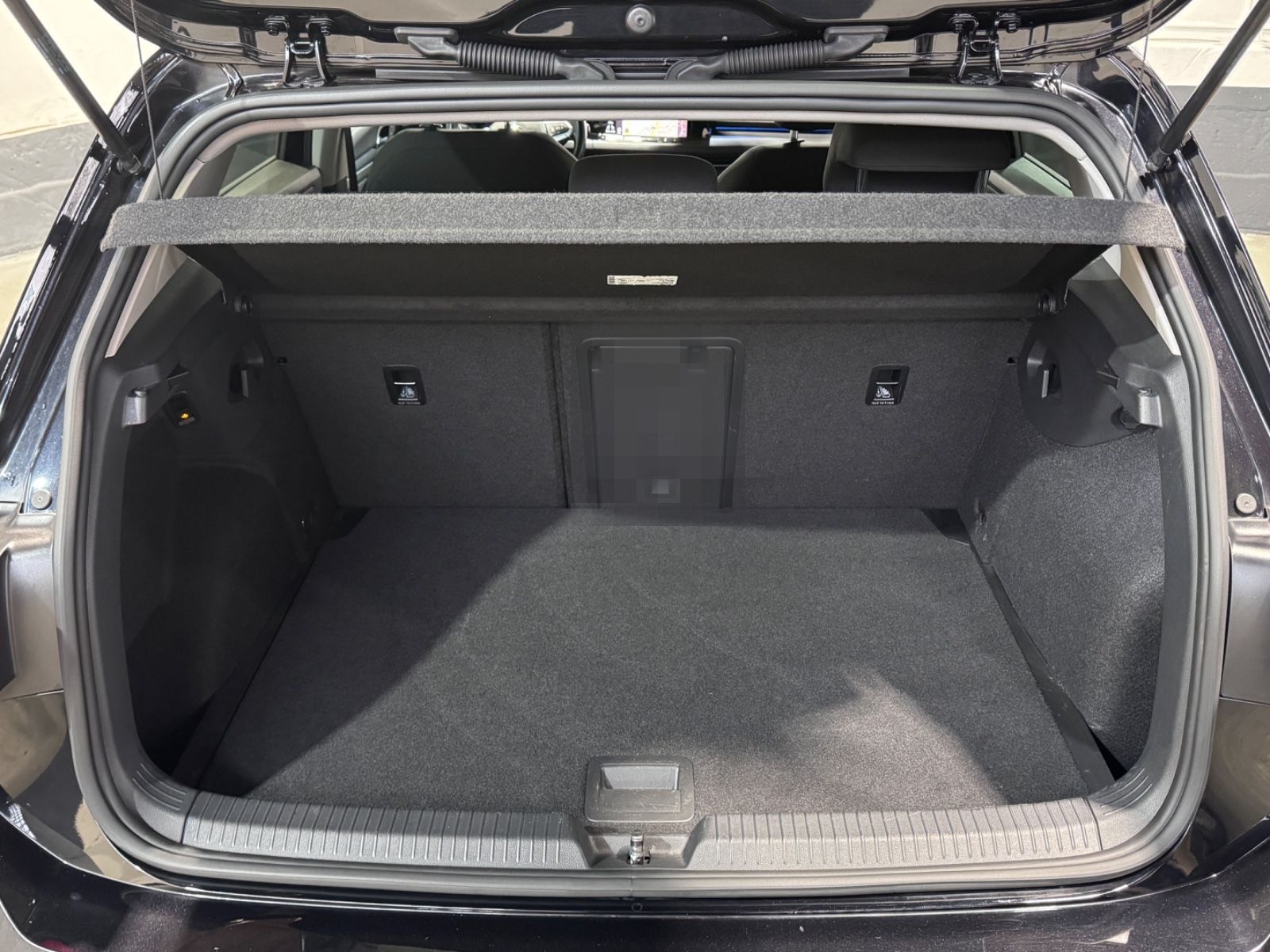 Volkswagen Golf 8 Lim. United *Automatik*Navi*AHK*ACC* foto 9