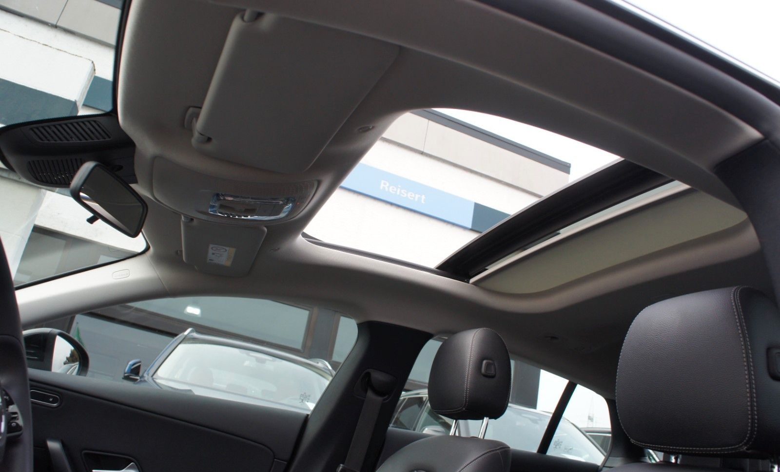 Mercedes-Benz CLA 250e Shooting Brake*AHK*PANO*LED*APP*HYBRID foto 13