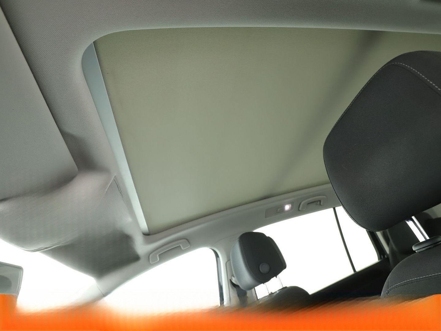 Volkswagen Touran 1.4 TSI Highline BMT Aut.*NAVI*LED*PDC* foto 26