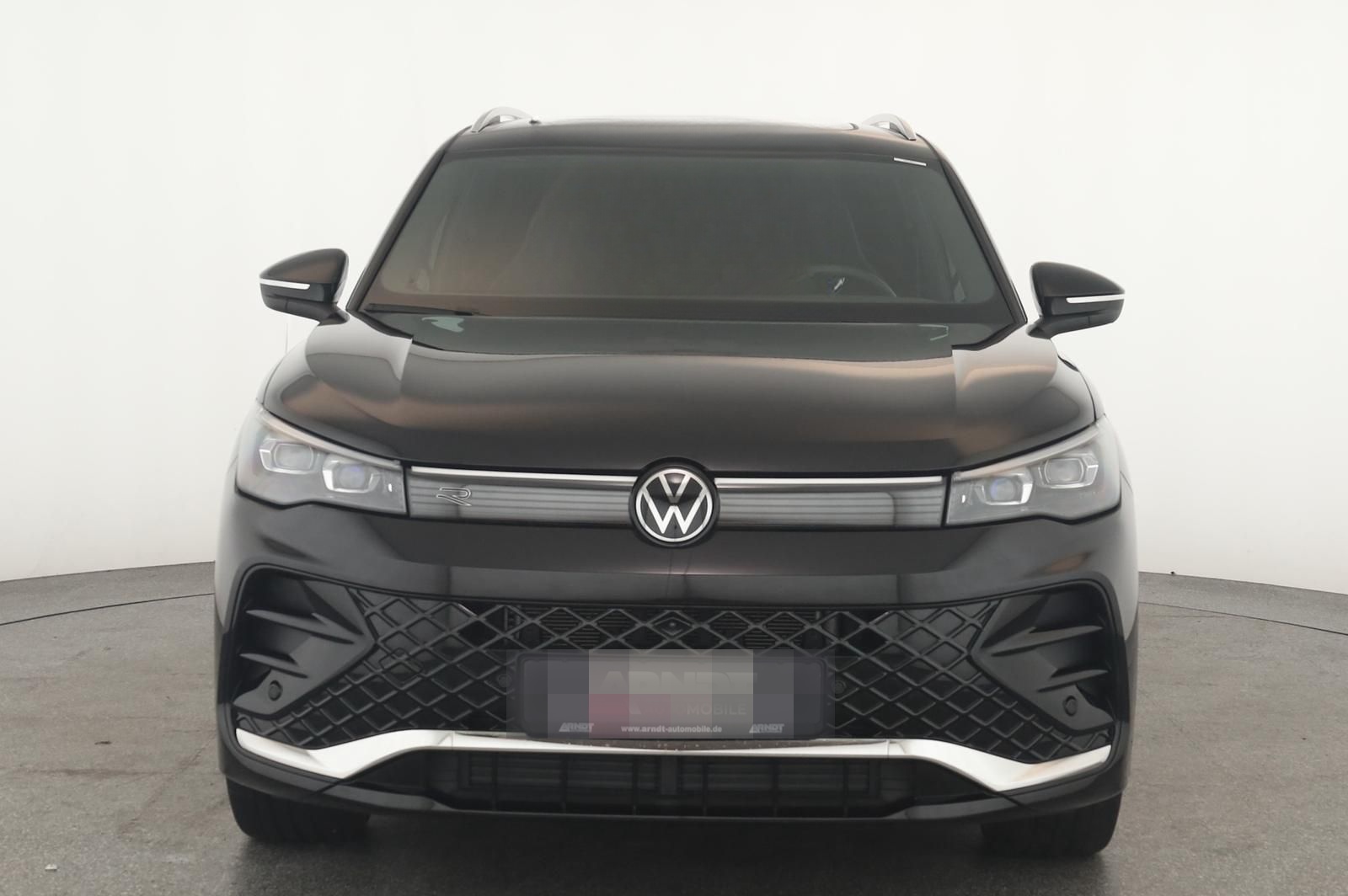 Volkswagen Tiguan 2.0 TSI DSG 4M R-Line IQ Pano Nav ACC 360 foto 4