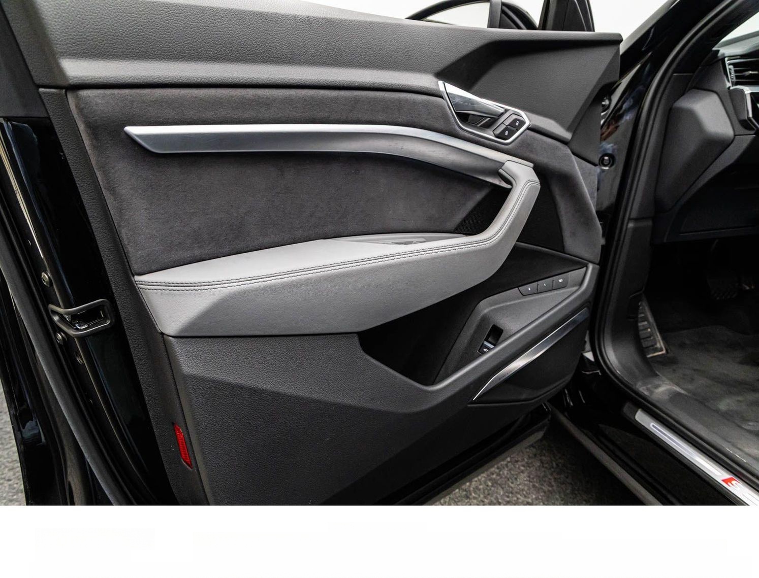 Audi E-TRON SPORTBACK 55 2x S LINE BLACK ACC/S-SITZE foto 15