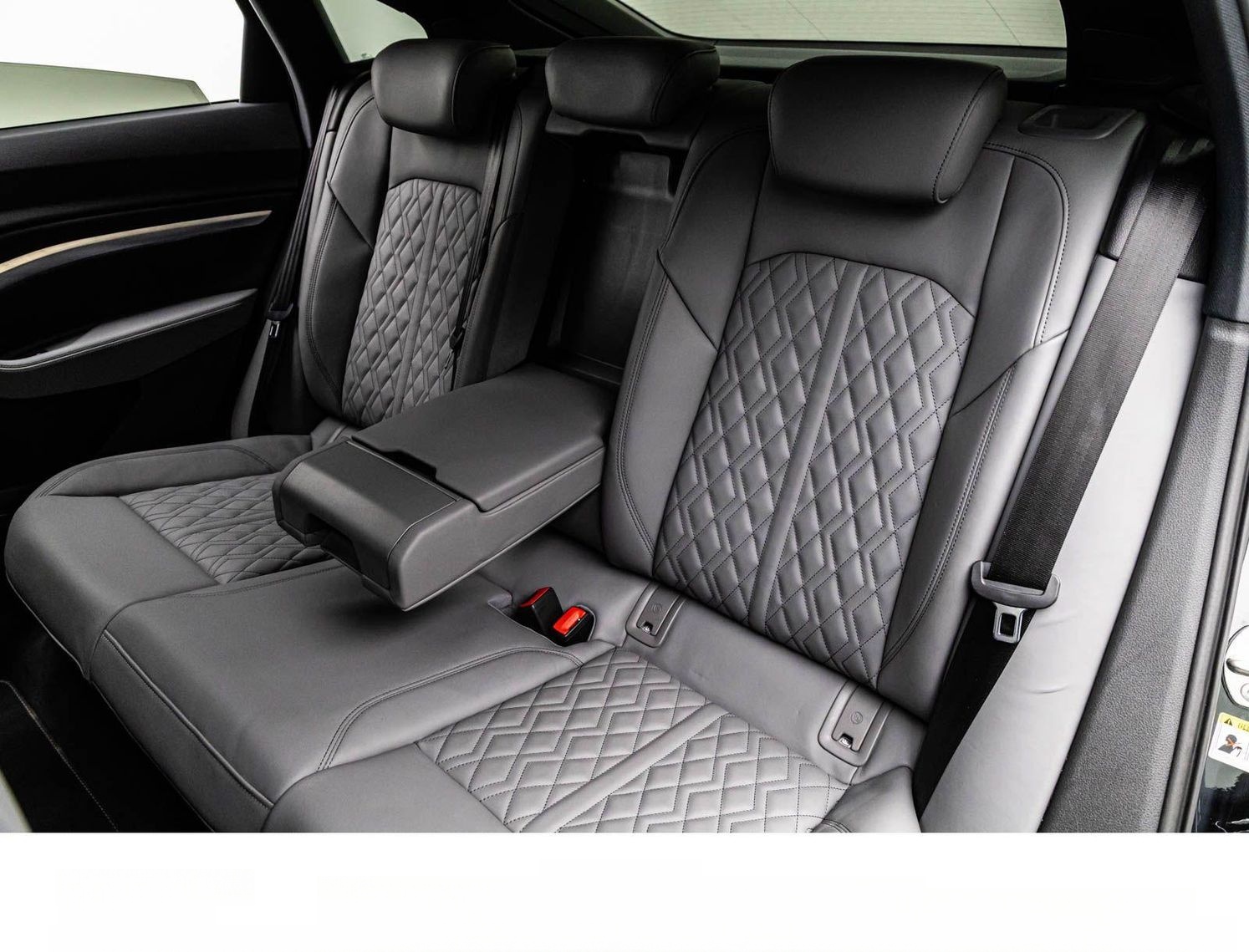 Audi E-TRON SPORTBACK 55 2x S LINE BLACK ACC/S-SITZE foto 18