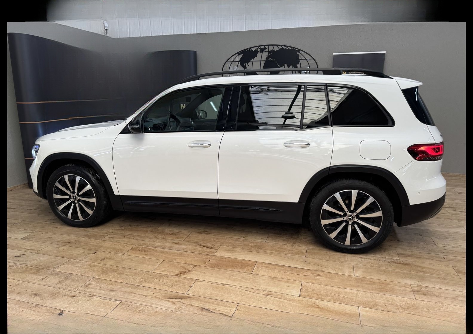 Mercedes-Benz GLB 220 d 4M Progressive *Distro+*Wide*AHK*Pano* foto 6