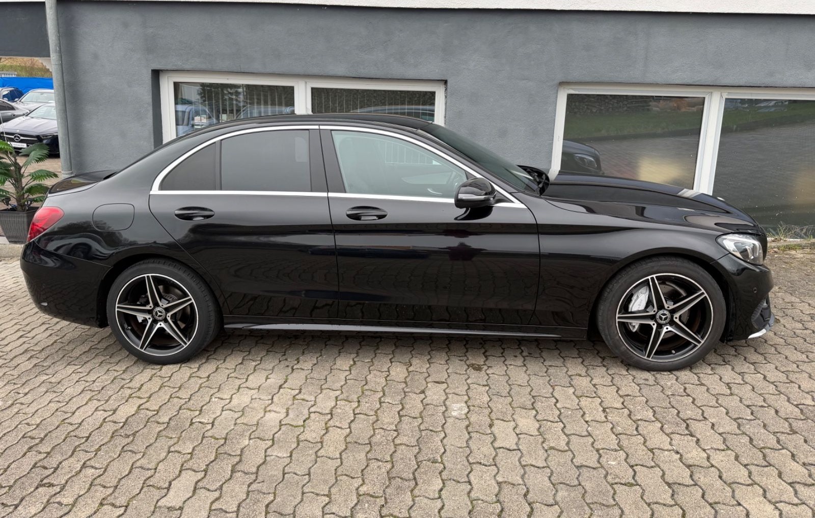 Mercedes-Benz C 180 D Limousine AMG LINE LEDER NAVI LED KAM foto 4