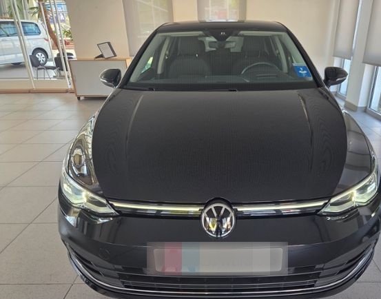 Volkswagen Golf  VIII MOVE 1.5 eTSI DSG LED+ NAV ACC HUD AH foto 3
