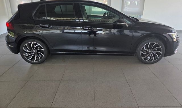 Volkswagen Golf  VIII MOVE 1.5 eTSI DSG LED+ NAV ACC HUD AH foto 5