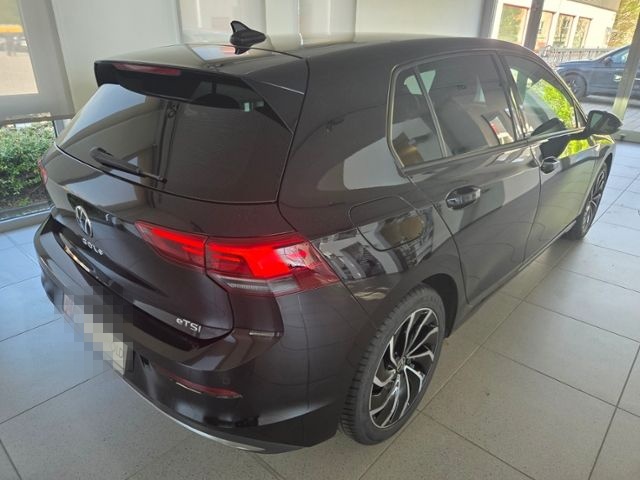 Volkswagen Golf  VIII MOVE 1.5 eTSI DSG LED+ NAV ACC HUD AH foto 8