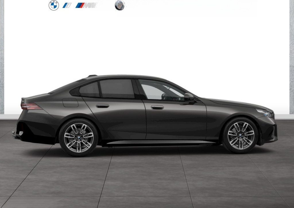 BMW 520d M Sport AHK HeadUp Innovation HarmanKardon foto 3