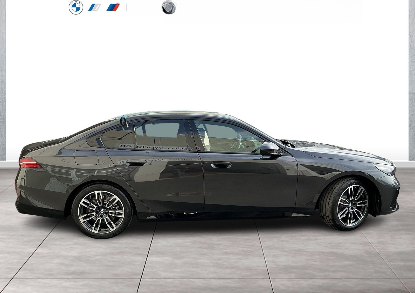 BMW 520d M Sport AHK HeadUp Innovation HarmanKardon foto 9