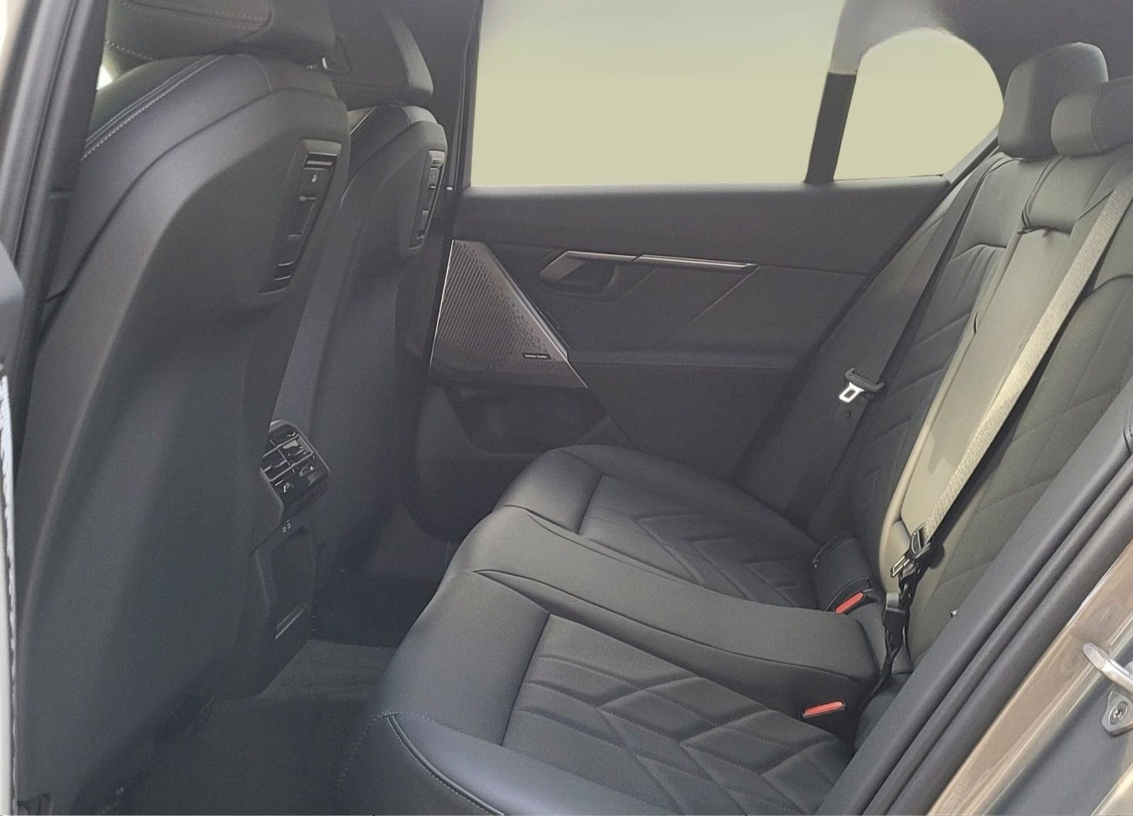 BMW 520d M Sport AHK HeadUp Innovation HarmanKardon foto 12
