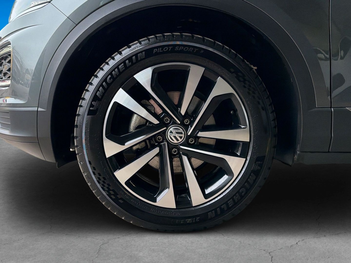 Volkswagen T-Roc 1.5 TSI ACT United Rear View Navi Clima foto 9