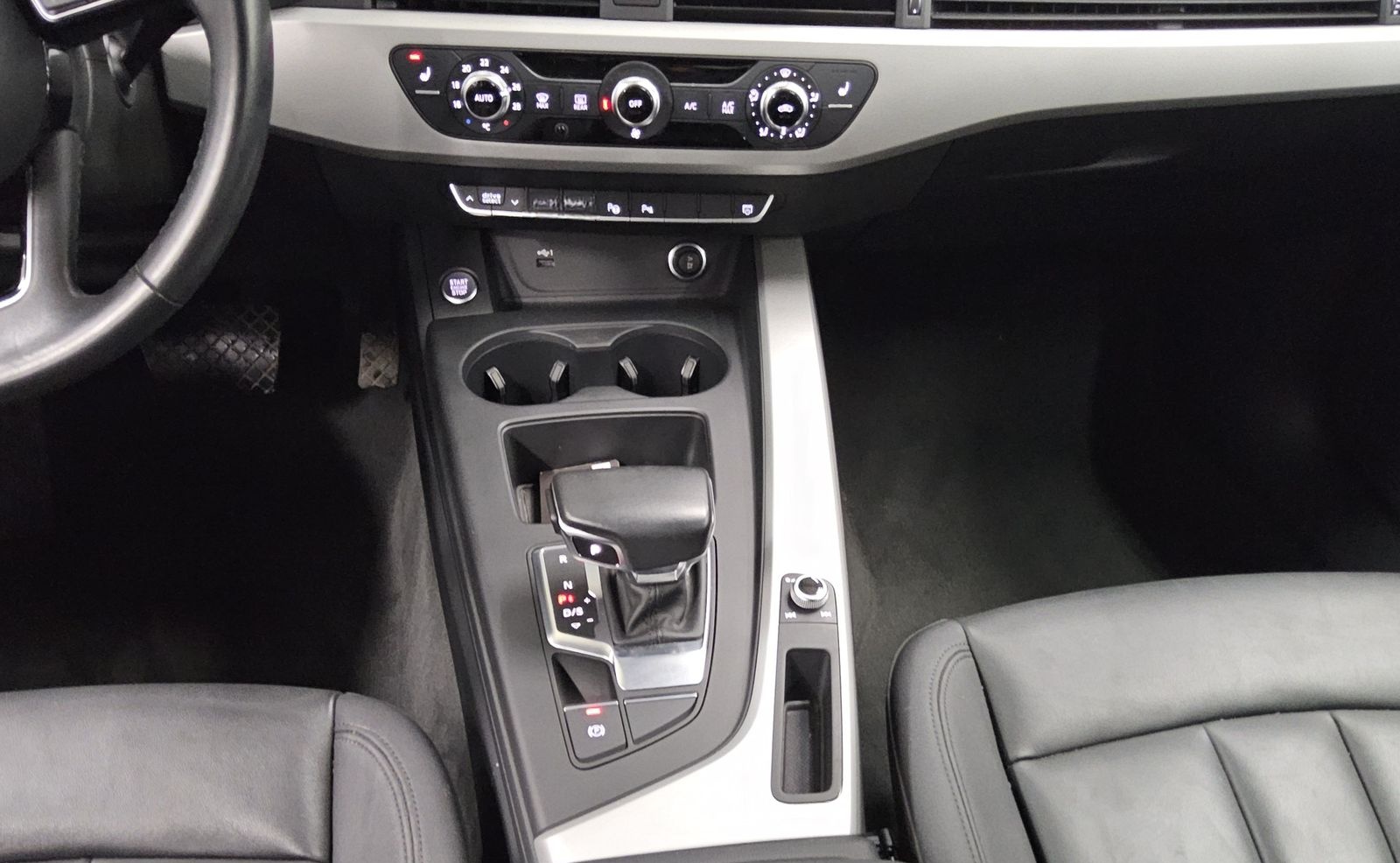 Audi A4 Avant 40 TDI Leder Navi LED PDC Shz Tempomat foto 6